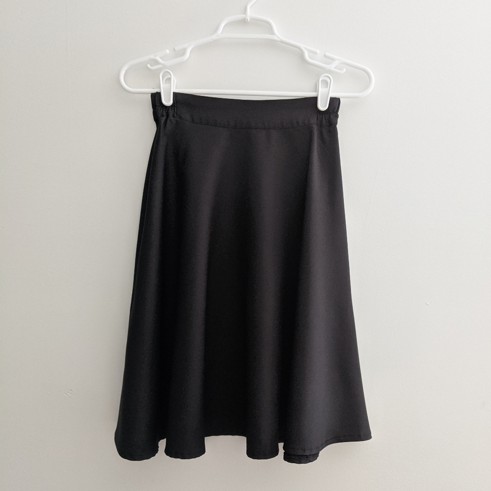 Black skater skirt